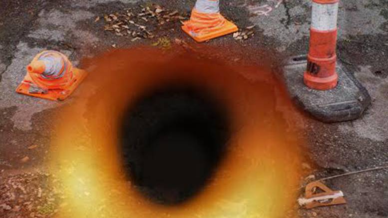 Un agujero negro puede tragarse la Tierra