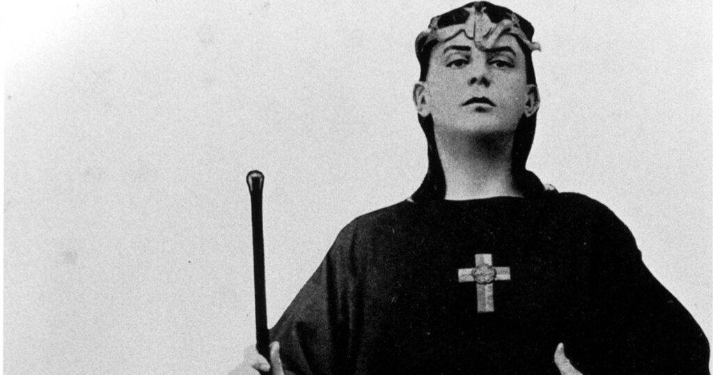 Aleister Crowley2